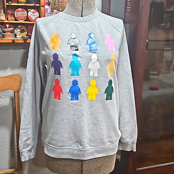Lego Sweatshirt M gray mini figures pattern EUC - Picture 3 of 8